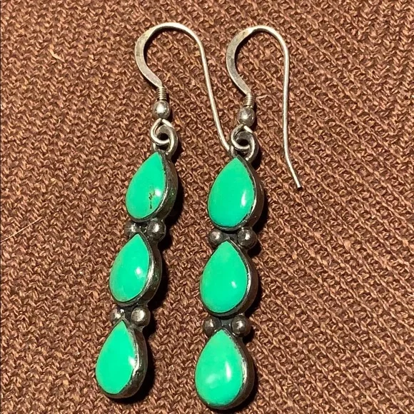 Sterling green turquoise 3 teardrops dangling - Picture 4 of 10